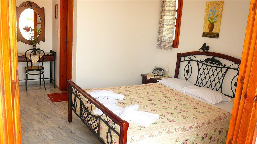 Villa Elizea Stalós Екстериор снимка