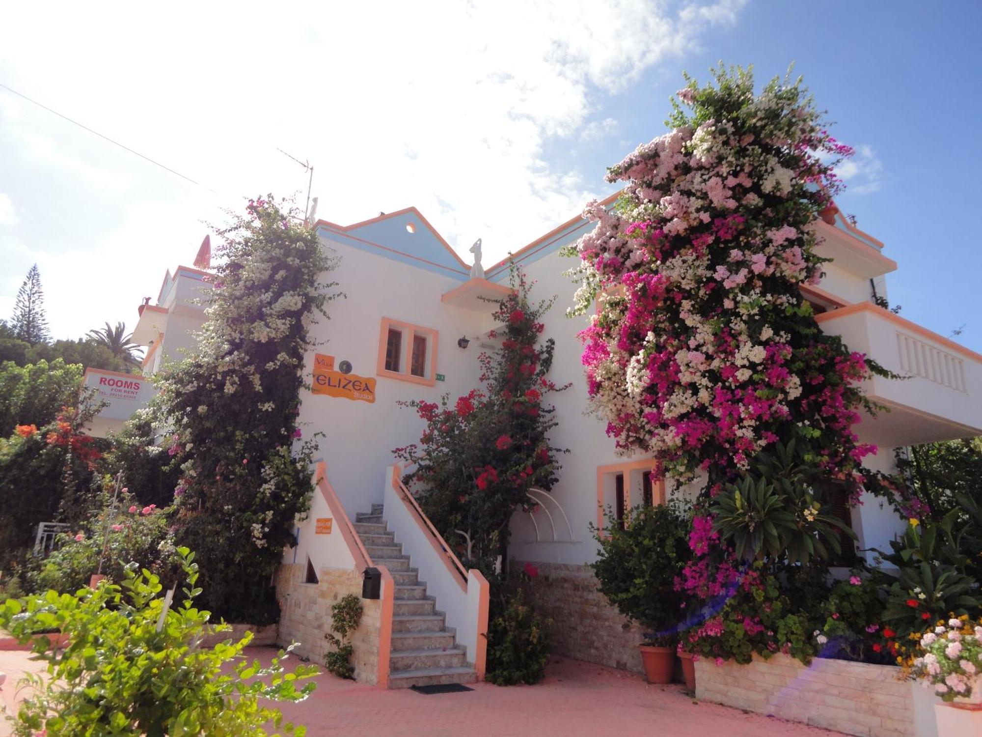 Villa Elizea Stalós Екстериор снимка