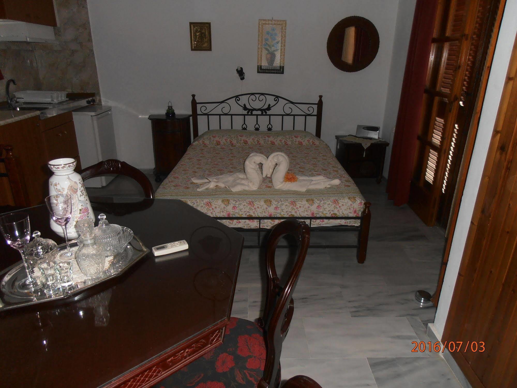 Villa Elizea Stalós Екстериор снимка