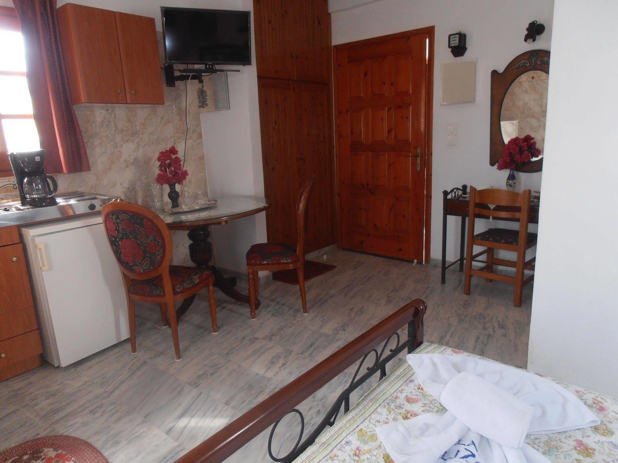 Villa Elizea Stalós Екстериор снимка