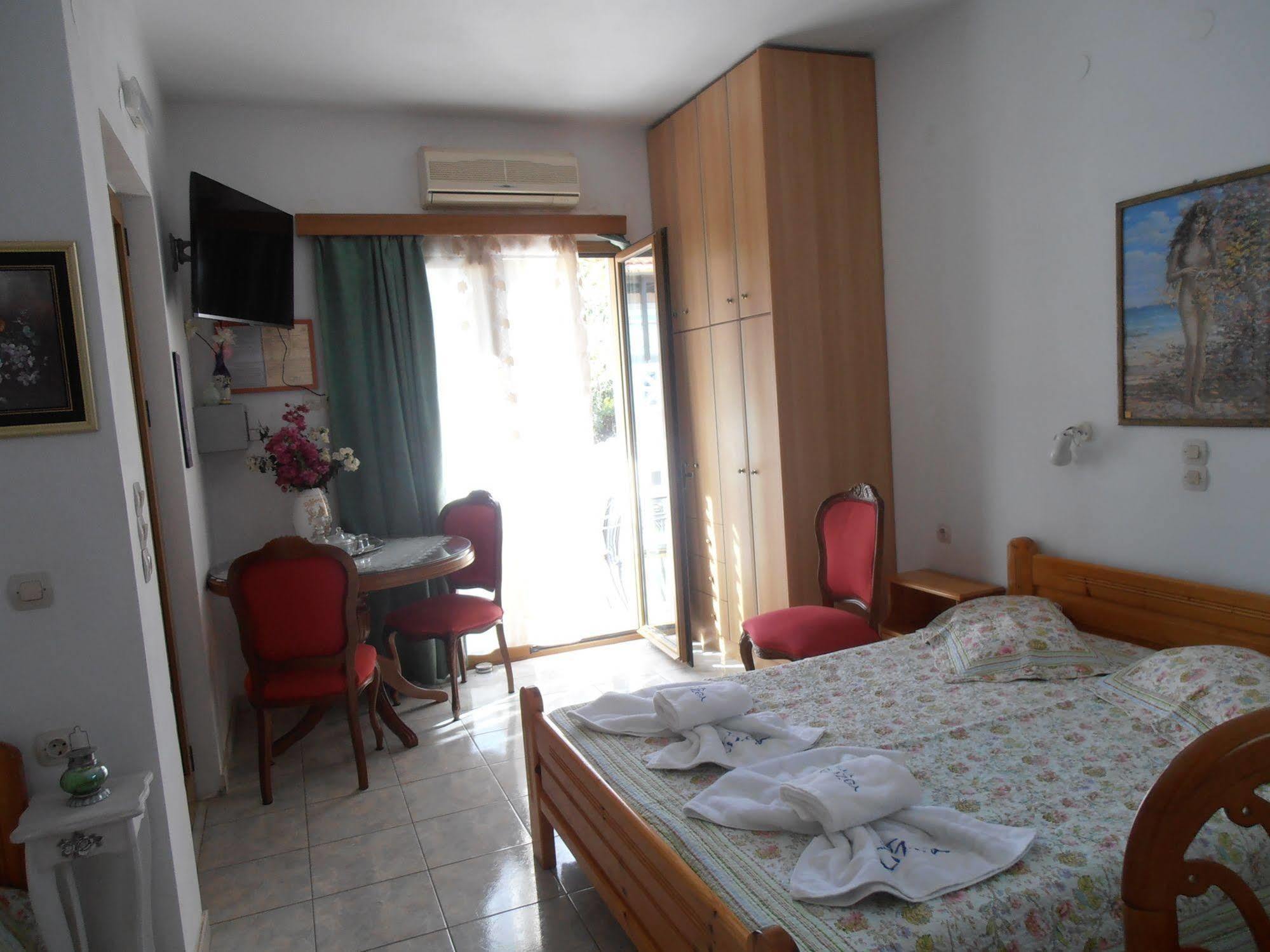 Villa Elizea Stalós Екстериор снимка