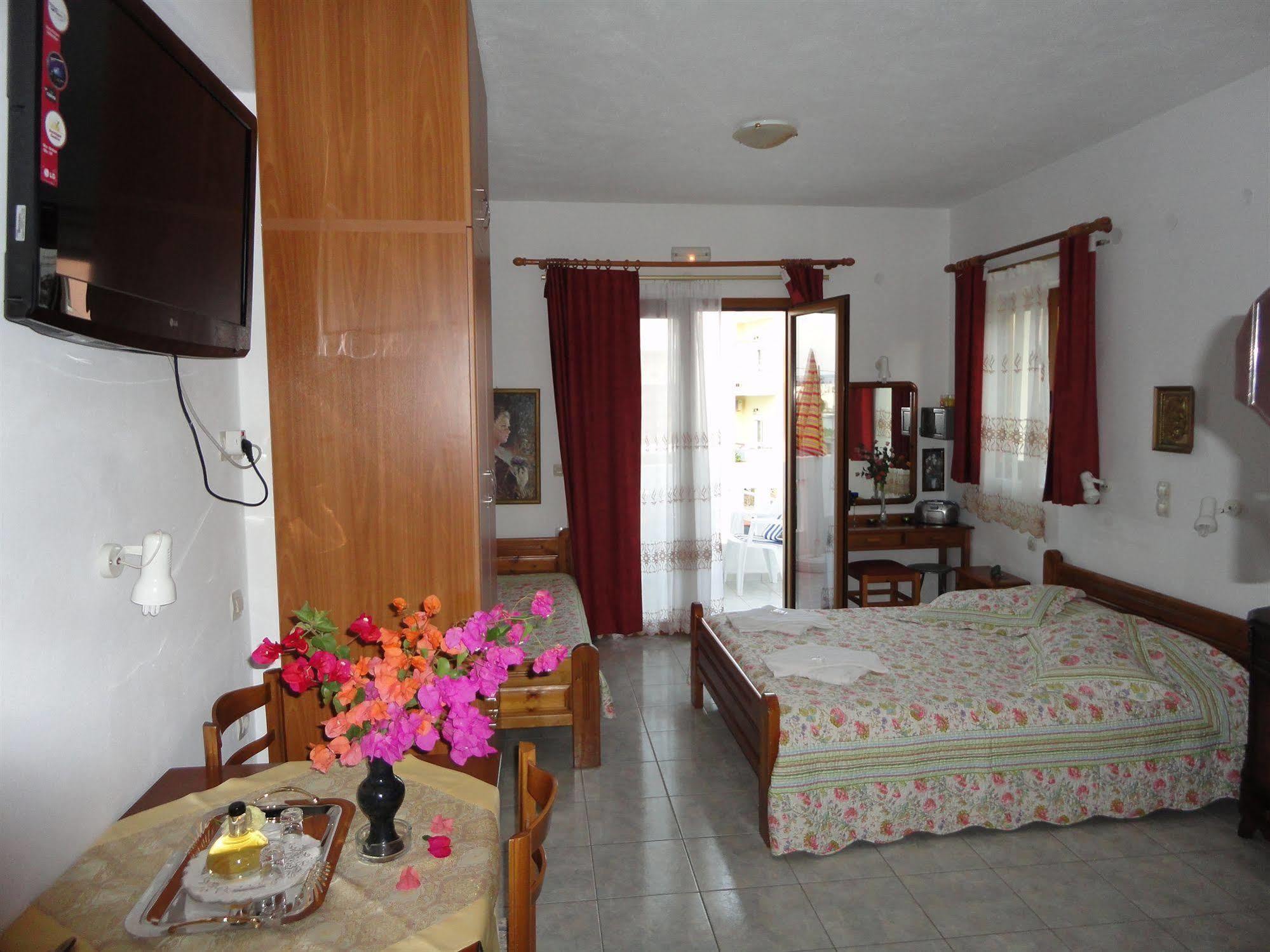 Villa Elizea Stalós Екстериор снимка