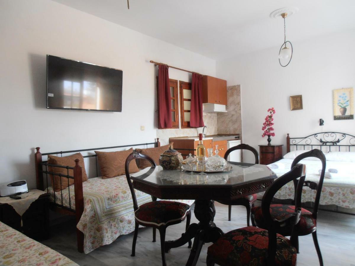 Villa Elizea Stalós Екстериор снимка